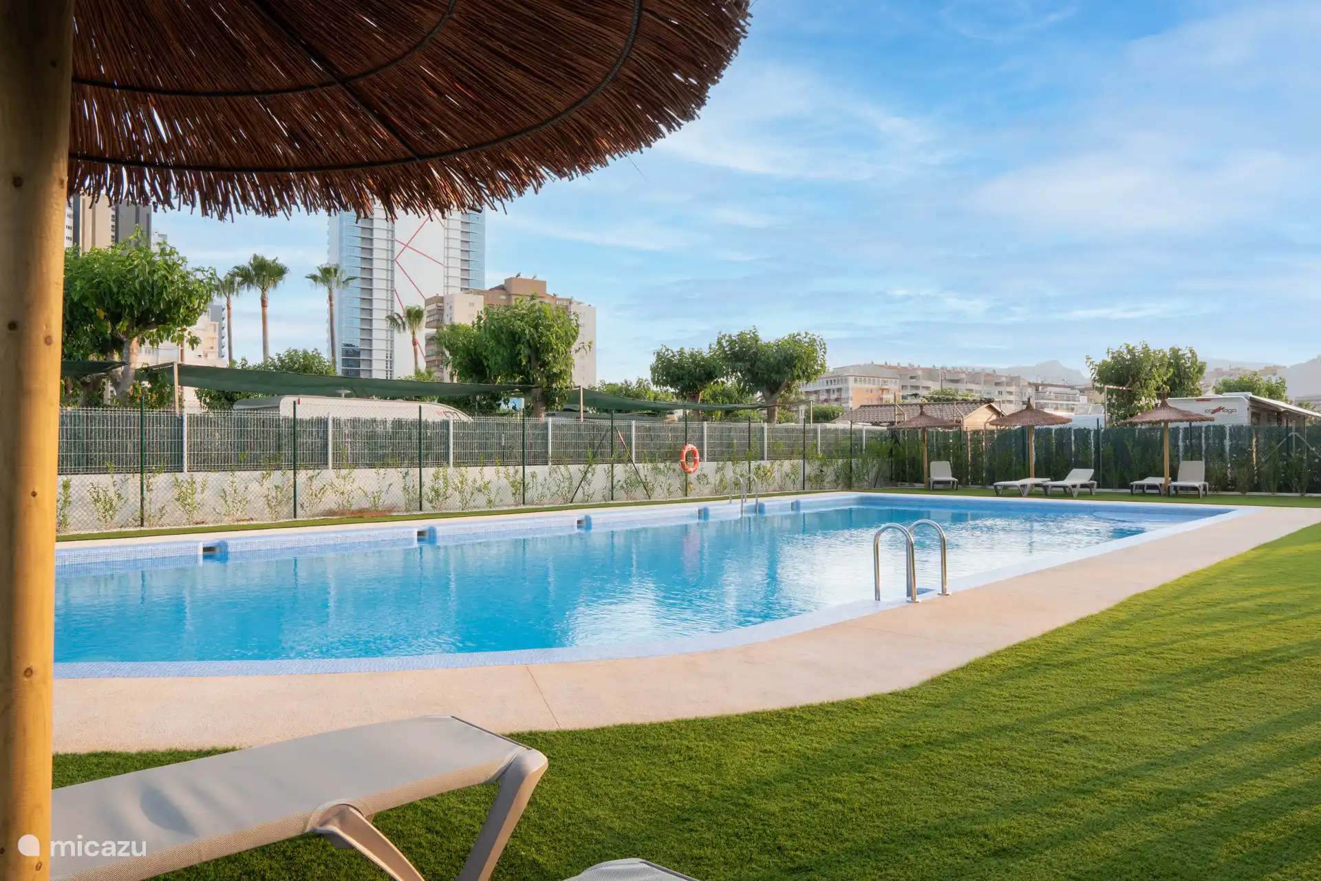 Gemeinschaftlicher Swimmingpool