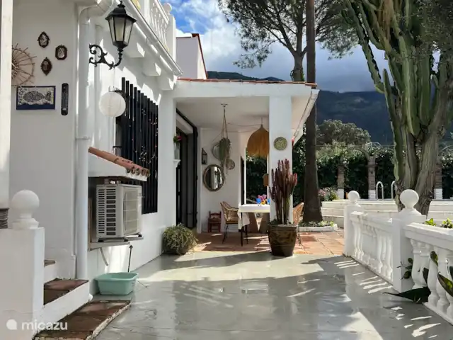 Finca Pipa | Espagne, Andalousie, Alhaurín el Grande - finca Terrasse jardin-côté piscine