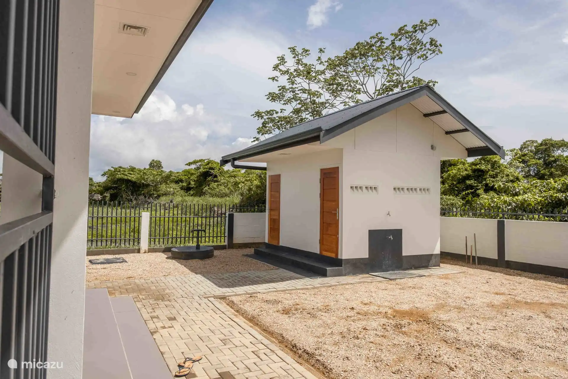Garden, shed and outdoor toilet