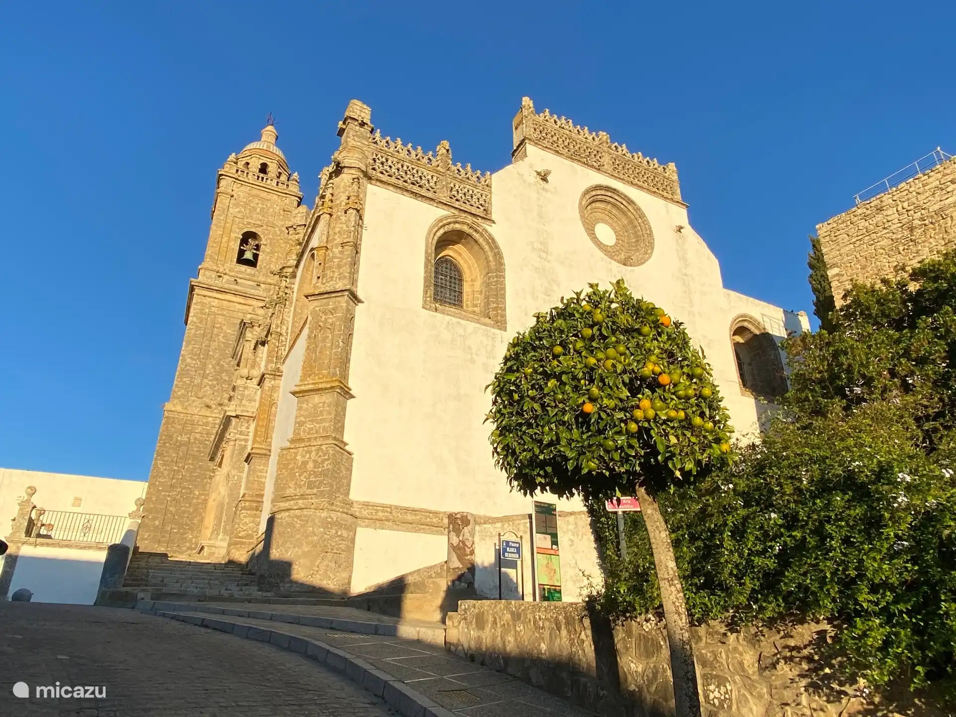 Kirche Santa María la Coronada