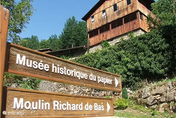 Paper museum Richard de Bas