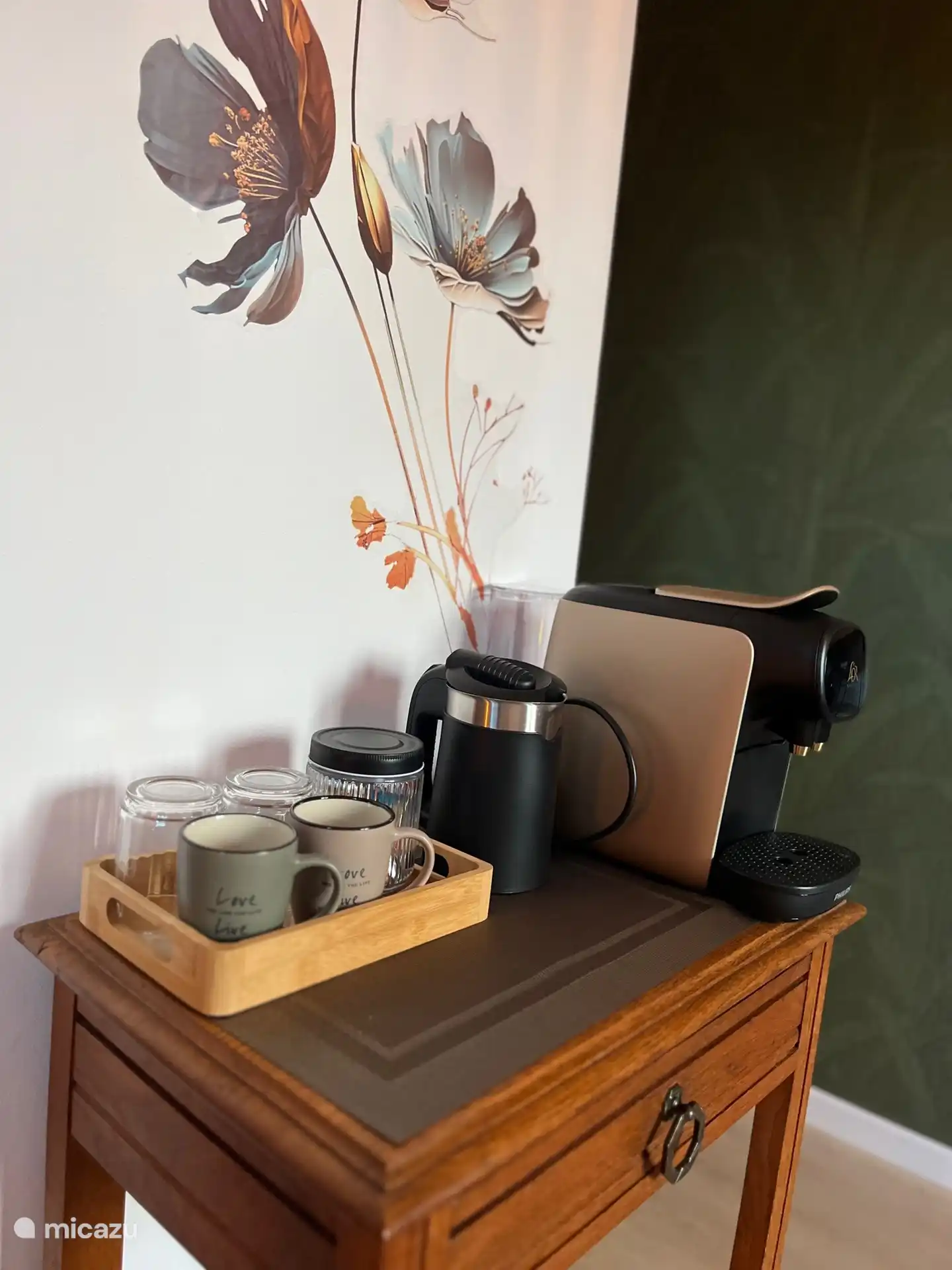 Kostenloser Kaffee oder Tee auf Ihrem Zimmer
Chambre, Pierre-sur-Haute, im Département Pierre-sur-Haute