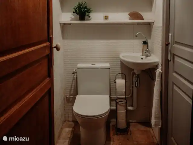 B&B BienViennue - Chambre Sorel 1-2p | France, Indre-et-Loire, Marcilly-sur-Vienne - chambres d'hôtes Chambre Sorel avec salle de bain attenante.