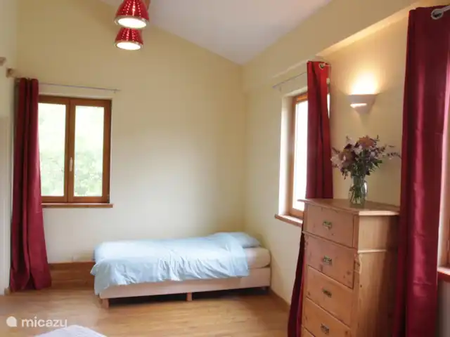 Marsanne en Francia, Aude, Sonnac-sur-l'Hers - casa vacacional El segundo dormitorio tiene una cama supletoria