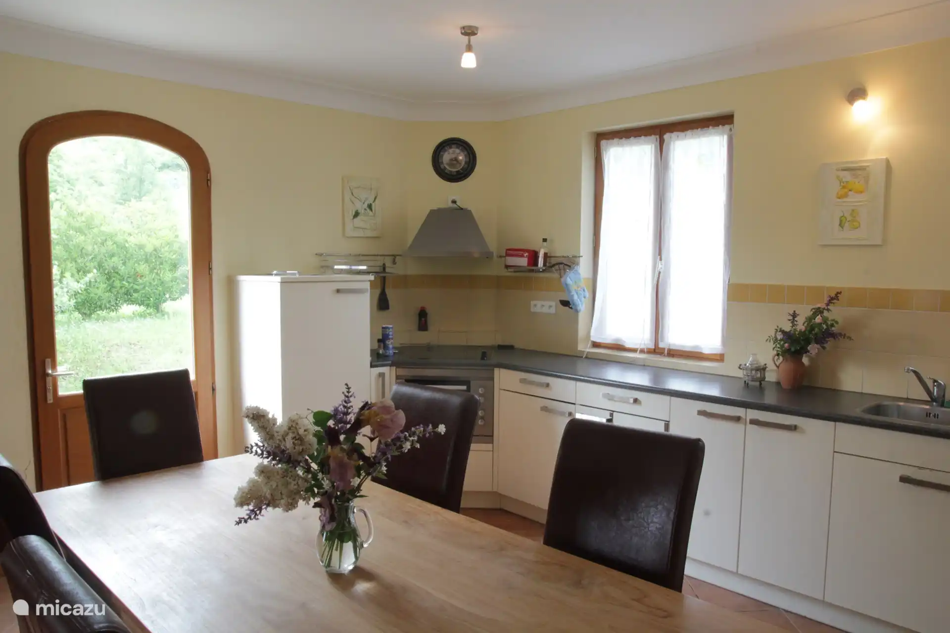 Cocina espaciosa, totalmente equipada.