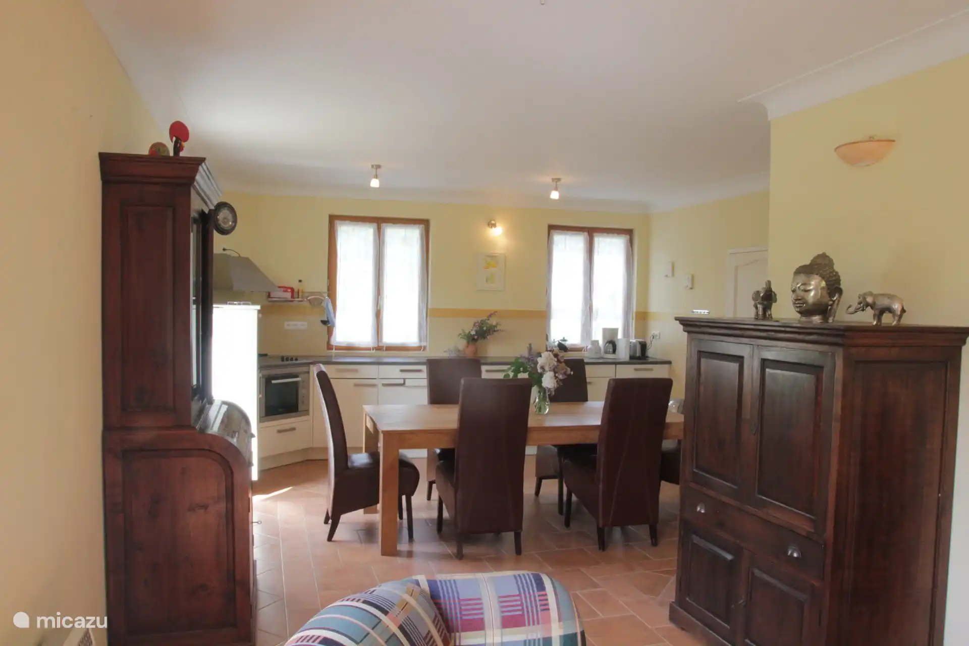 Vista de la cocina desde la sala de estar