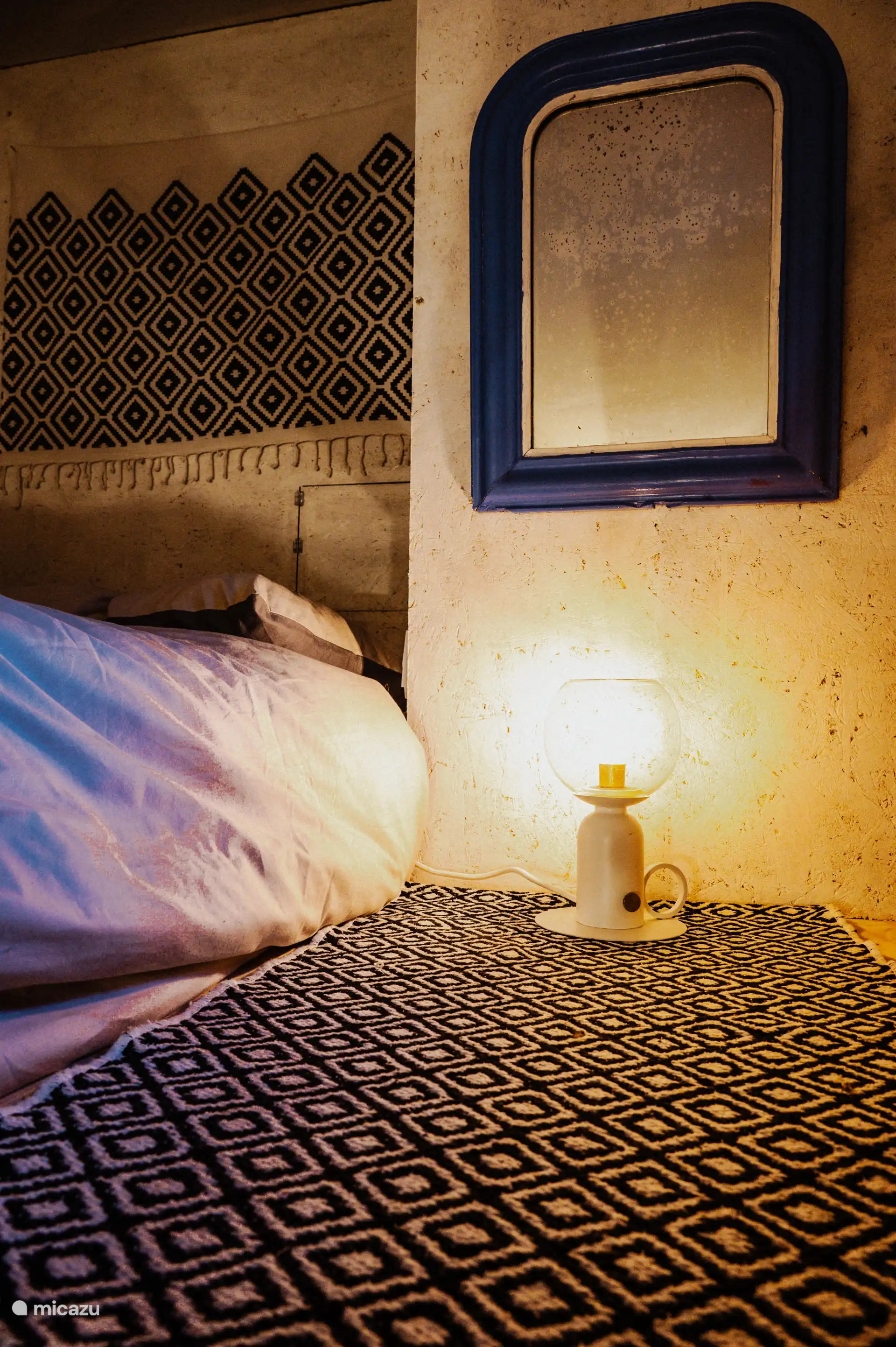 Zimmer Balzac mit eigenem Bad.