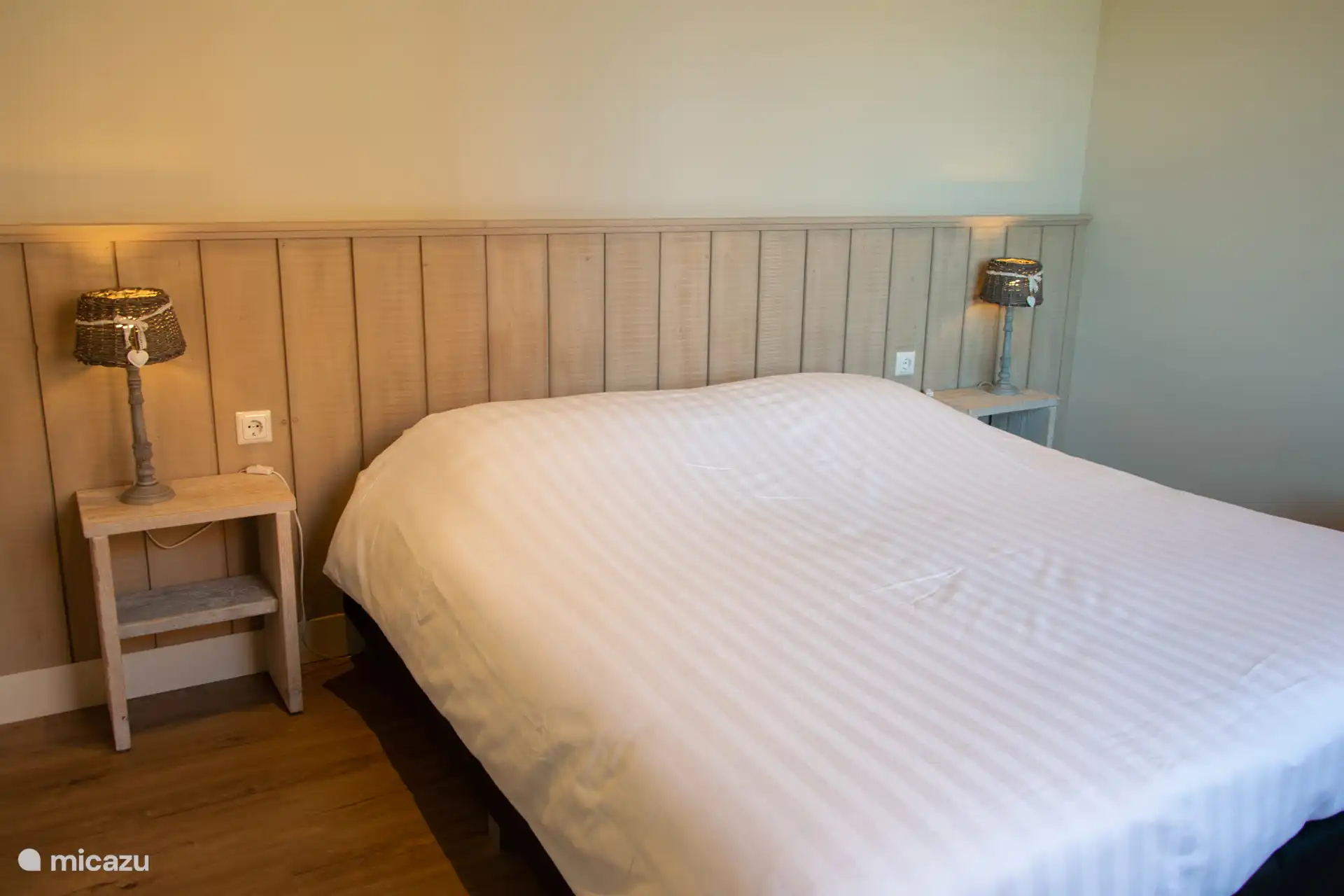 t' Veenhuis: Schlafzimmer 2 (Möglichkeit, 1x 2 Personen oder 2x 1 Person zusammenstellen zu lassen)