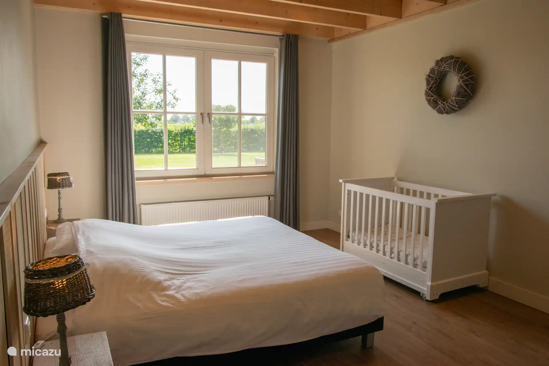 De Peelrand: Schlafzimmer 3 (Möglichkeit, 1x 2 Personen oder 2x 1 Person zu beziehen + Kinderbett bereit)