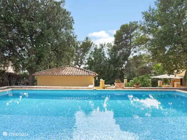 Côte d’Azur Villa, Annexe, Piscine | France, Côte d'Azur, Saint-Paul-de-Vence - villa Vue depuis la cuisine de la piscine/sur la piscine