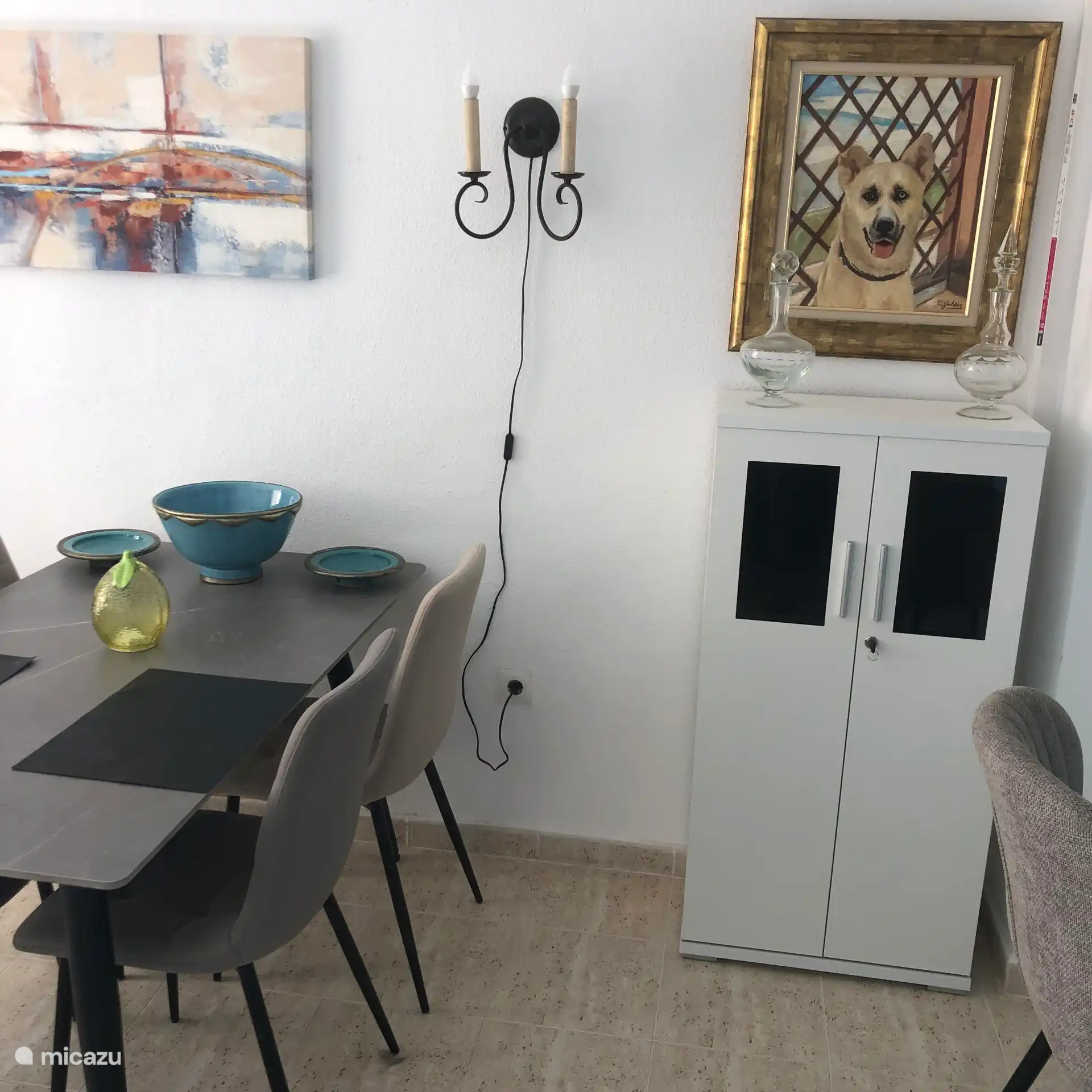 Sala de estar y mesa de comedor