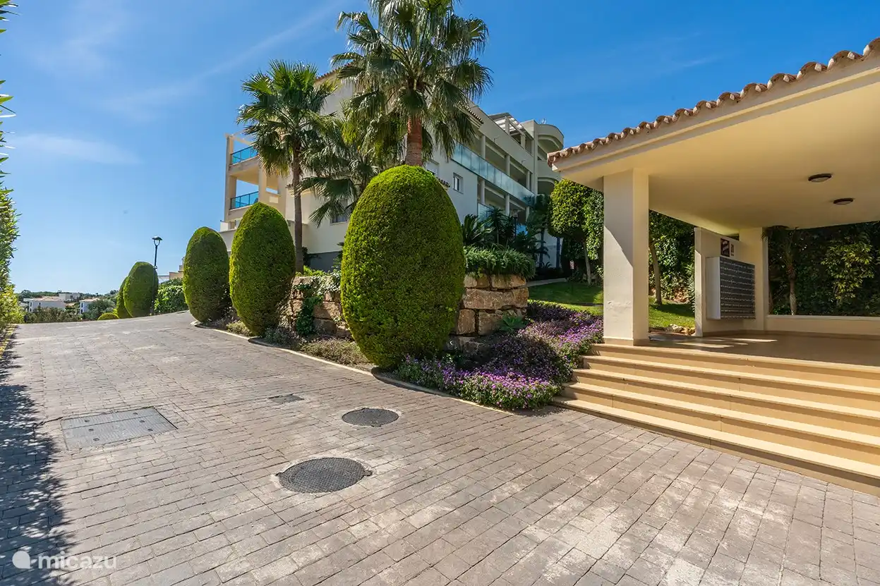 Eingang unseres Komplexes.