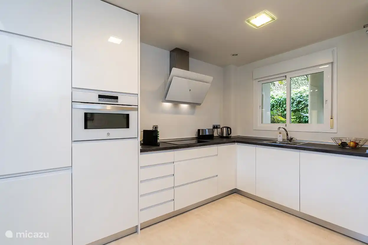 Küche mit allem Notwendigen