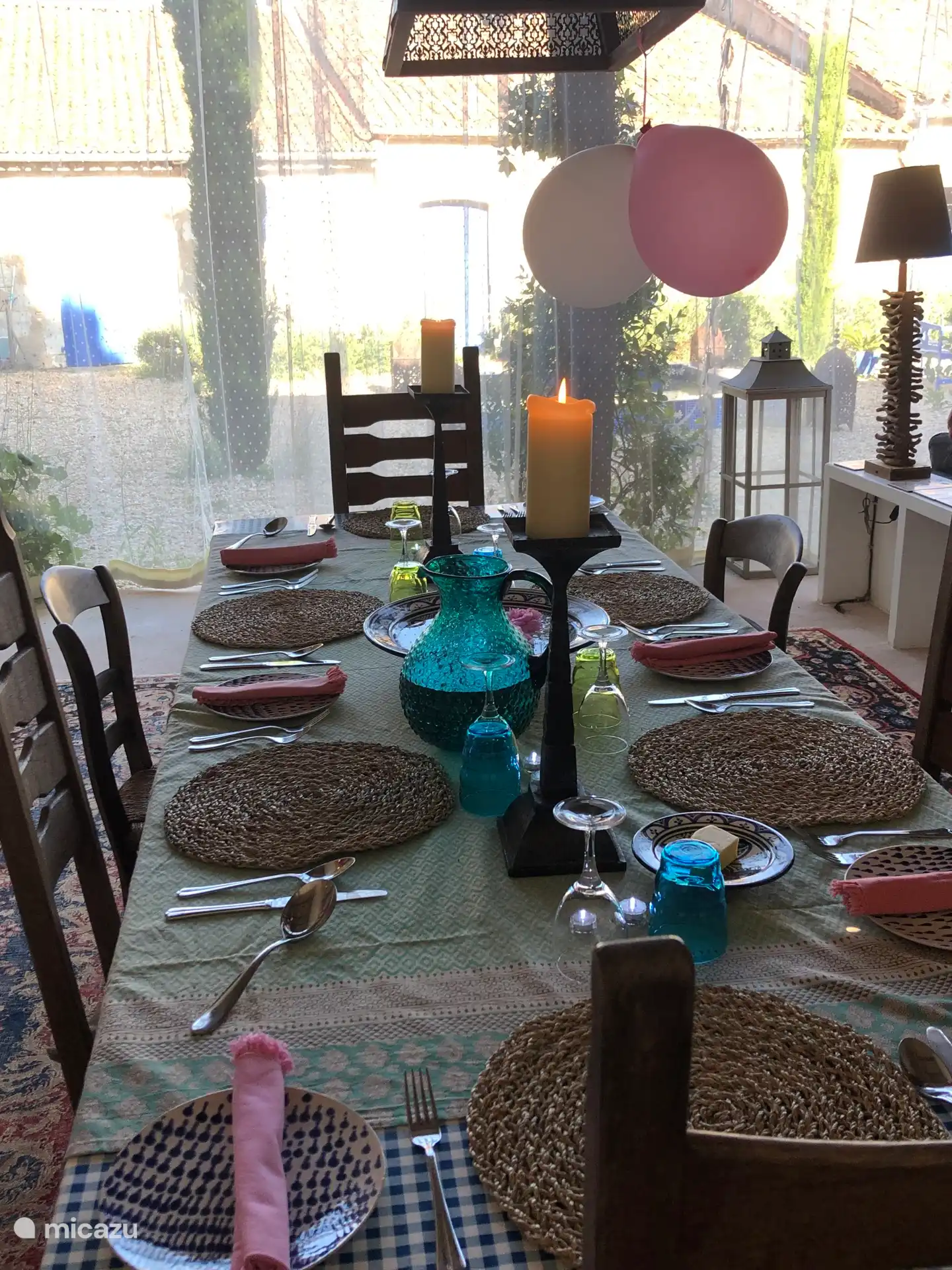 Dinner in our summer dining area. Let us do it all for you.  we have an in house service and the choice of 2 chefs - Indian and Lebanese 