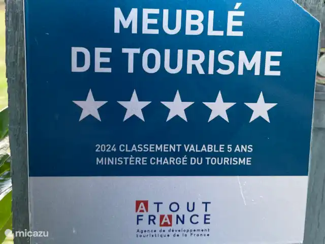 Le Manoir Des Fouilloux  | France, Charente, Aubeterre-sur-Dronne - manoir / château nous sommes très fiers d’être classés 5 étoiles par l’office de tourisme de la Dordogne pour la deuxième fois
