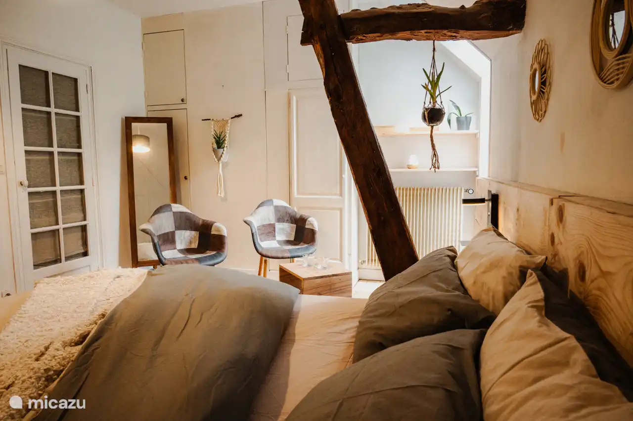 Descartes Zimmer mit eigenem Bad.