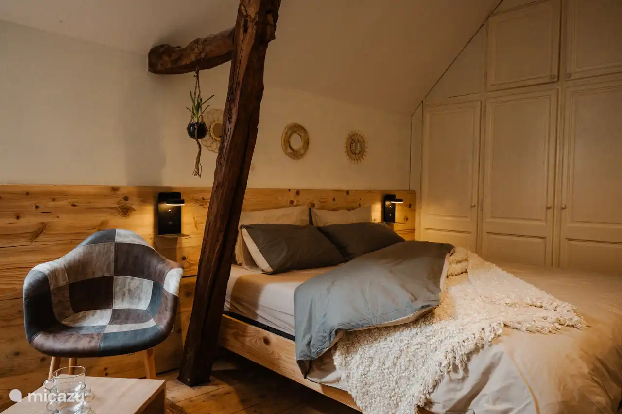 Descartes Zimmer mit eigenem Bad.