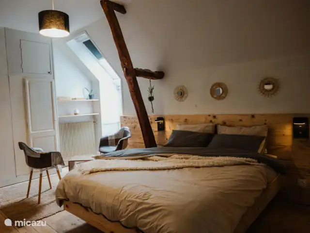 B&B BienViennue - Descartes 2-4p | France, Indre-et-Loire, Marcilly-sur-Vienne - chambres d'hôtes Chambre Descartes avec salle de bain attenante.