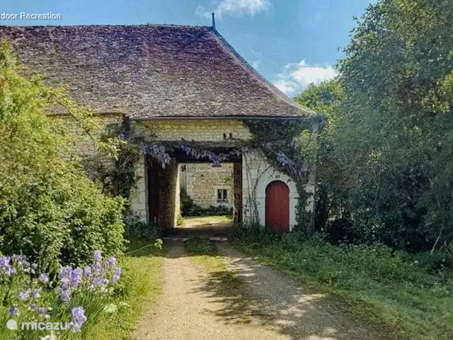 B&B BienViennue - Descartes 2-4p | France, Indre-et-Loire, Marcilly-sur-Vienne - chambres d'hôtes La porte d’entrée historique de notre domaine.