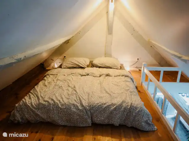 B&B BienViennue - Rabelais 2-4p | France, Indre-et-Loire, Marcilly-sur-Vienne - chambres d'hôtes Chambre Rabelais avec salle de bain attenante.