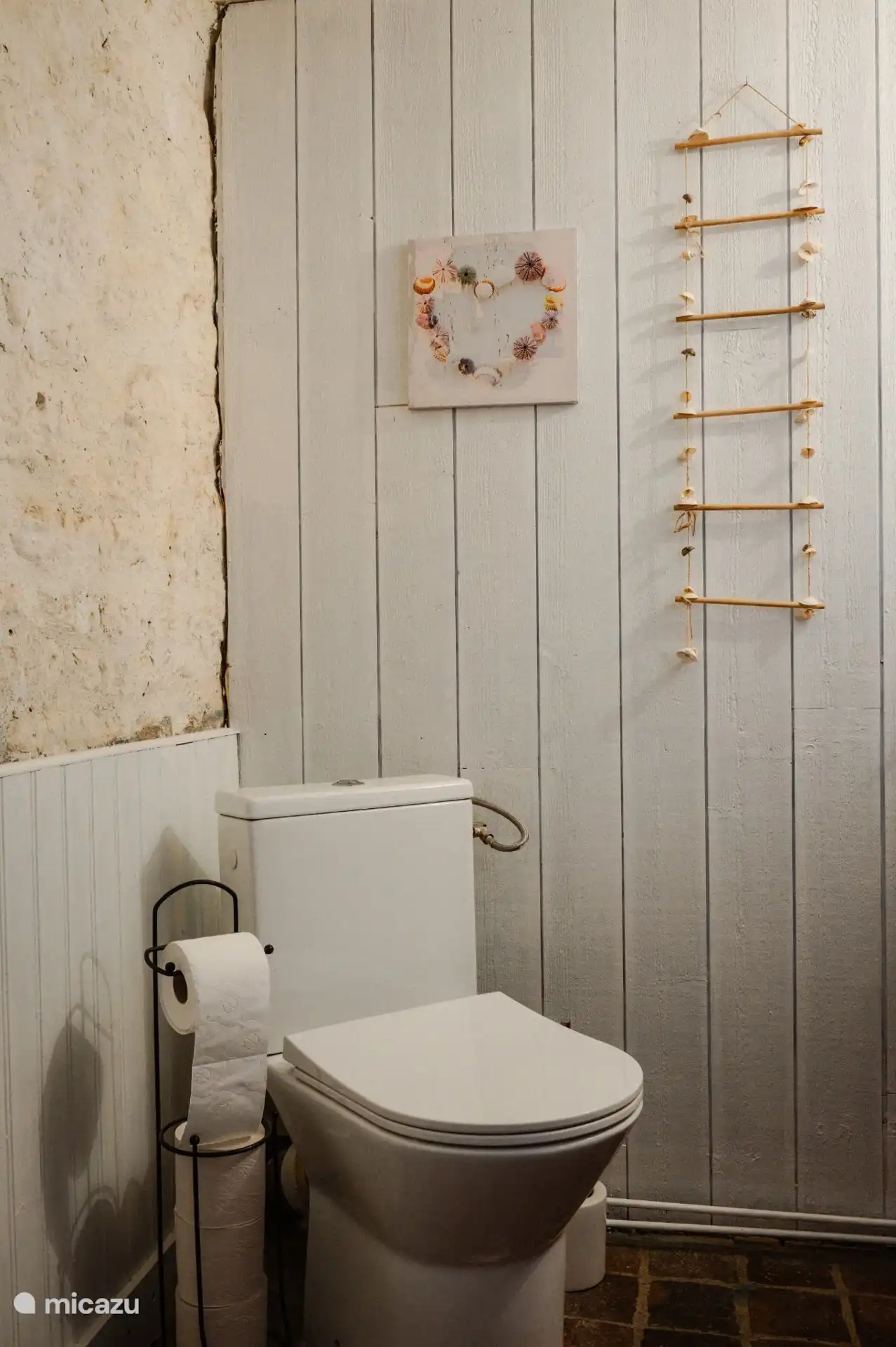 Rabelais-Zimmer mit eigenem Bad.