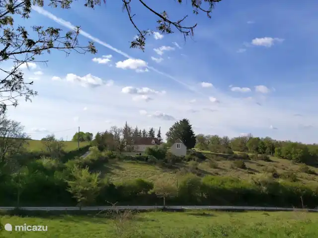 bed & breakfast huren in Frankrijk, Lot, Calès (Lot) – Maison Bonnecoste B&B - Schuur 8p Rustig gelegen, hier vertrekt ook een wandelroute naar Rocamadour