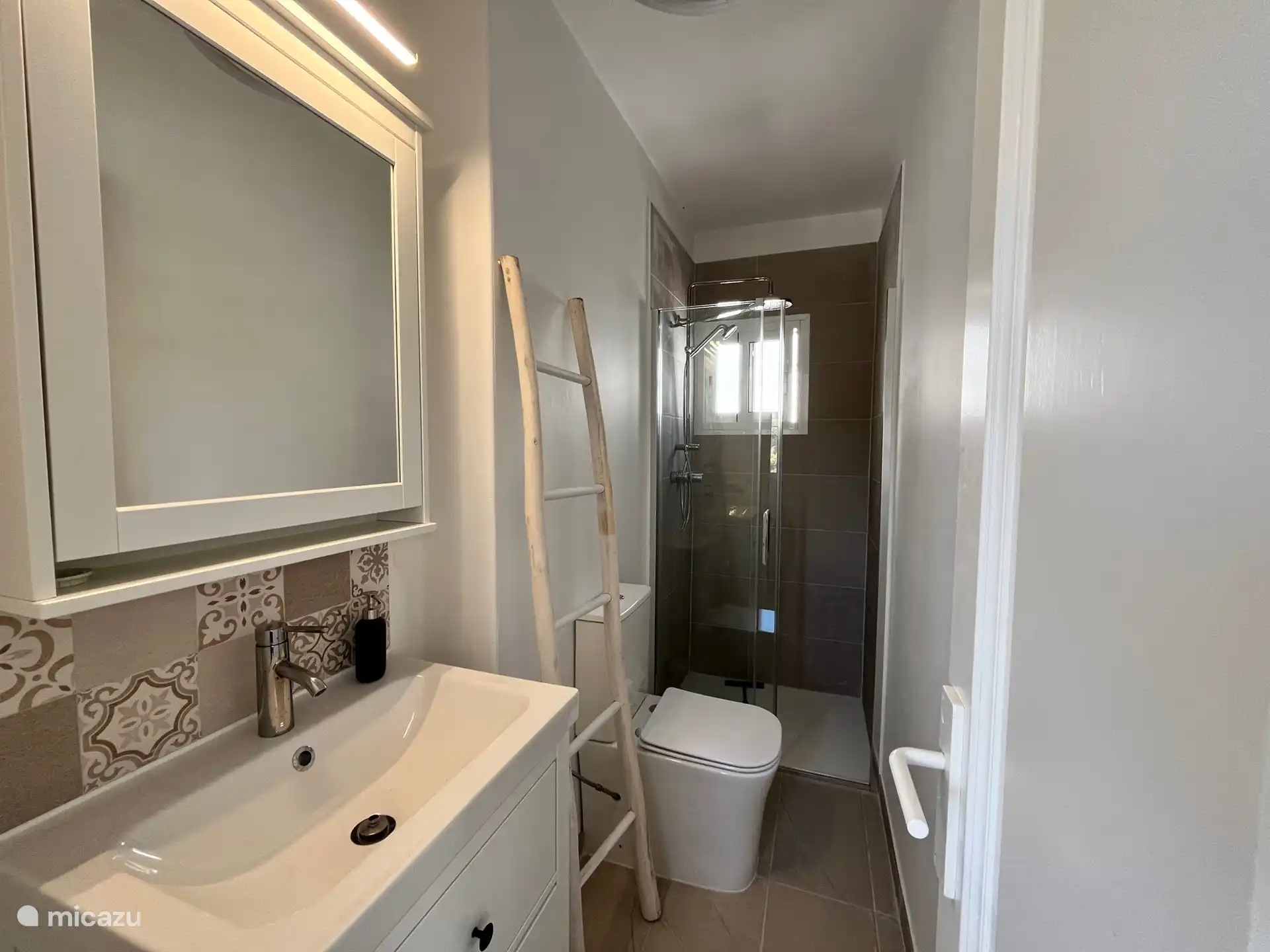 Shower room Bedroom 2