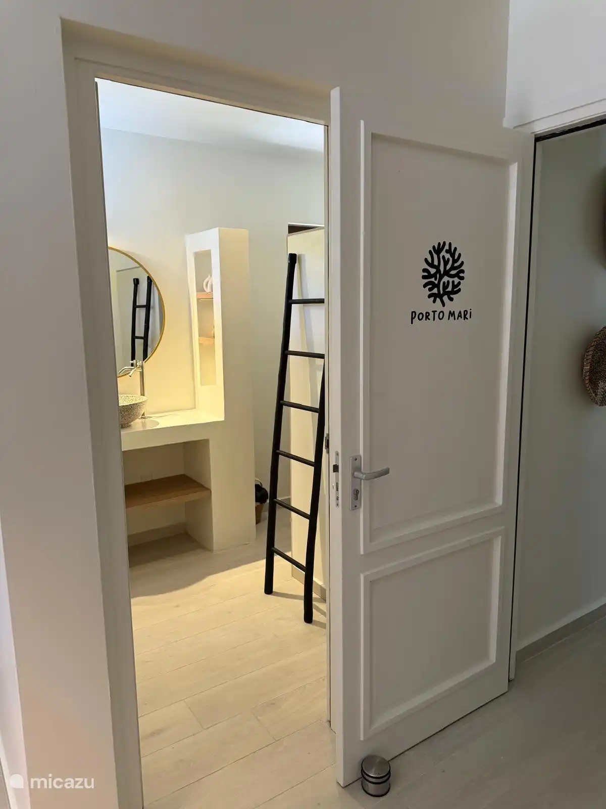 Bathroom in bedroom Porto Mari