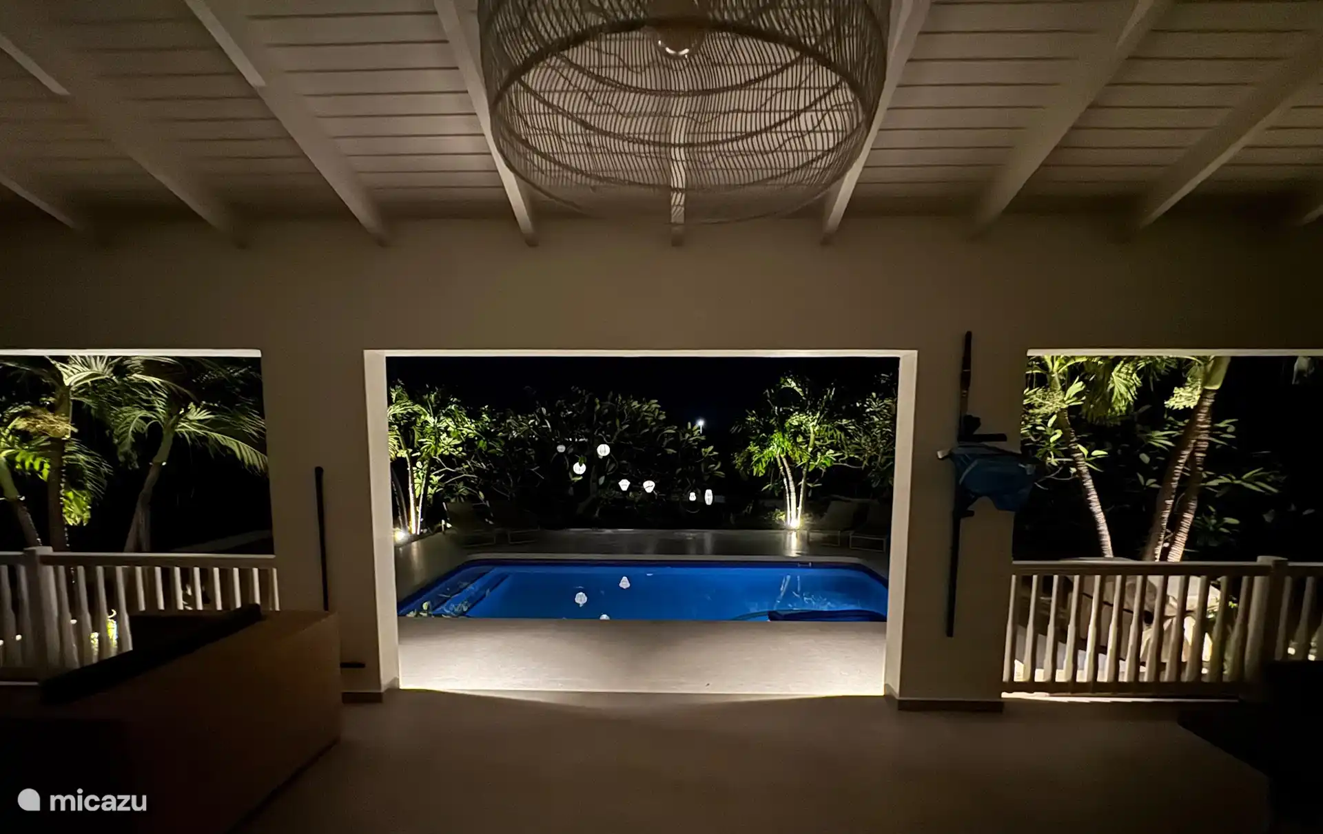 View from the veranda to the garden