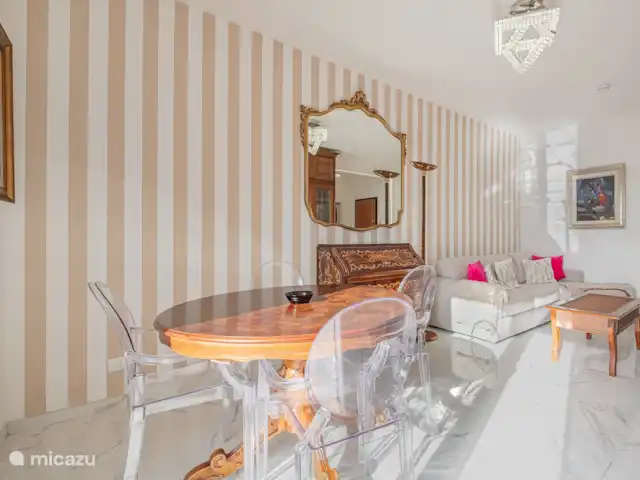 Location de Vacances Italie, Rome, Rome, appartement -  Lux Romae Appartement Salon Aurium