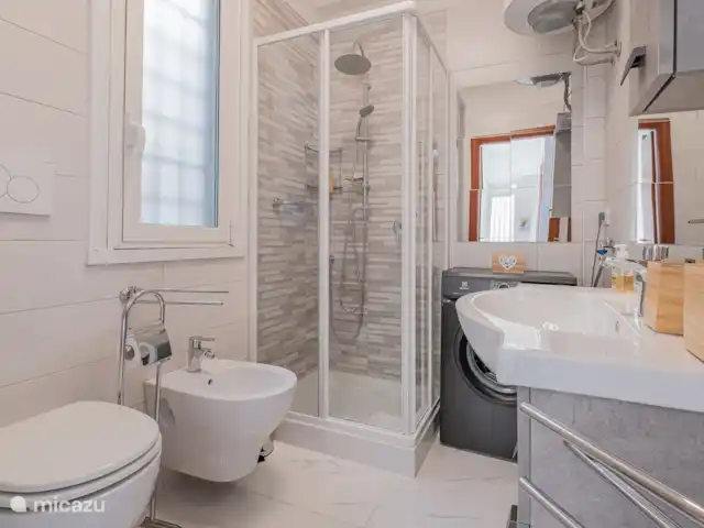 Location de Vacances Italie, Rome, Rome, appartement -  Lux Romae Appartement Salle de Bains
