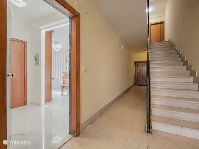 Location de Vacances Italie, Rome, Rome, appartement -  Lux Romae Appartement entrée