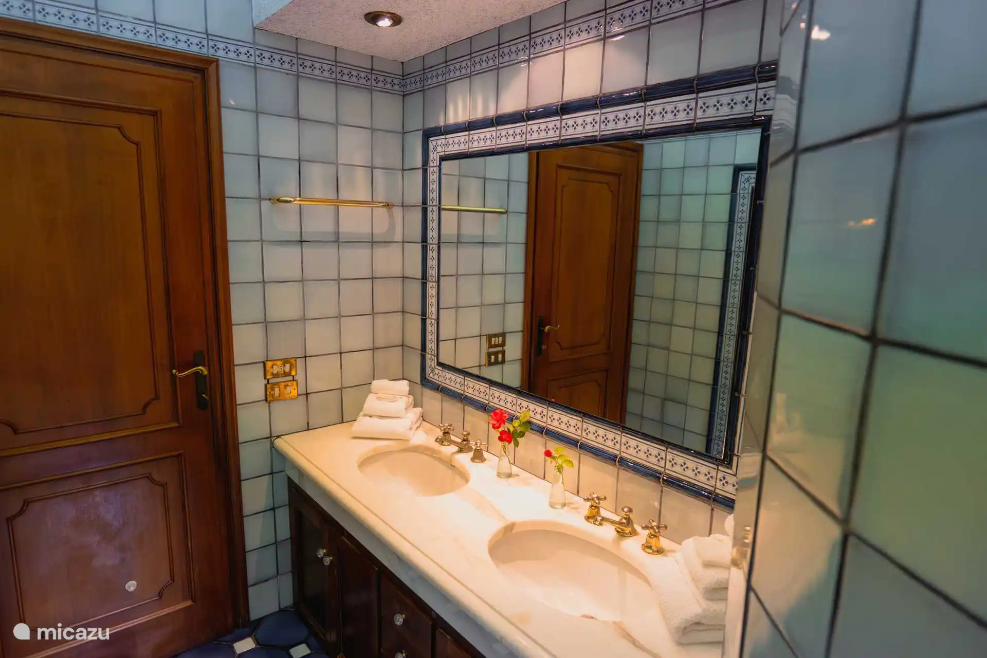 Das Hauptbadezimmer für die anderen Zimmer.