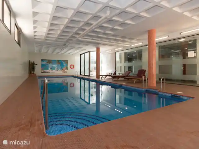 Location de Vacances Espagne, Costa Blanca, Guardamar del Segura, appartement - Appartement abordable Marjal Beach Piscine intérieure chauffée avec jacuzzi et sauna. Utilisation gratuite pour les résidents.