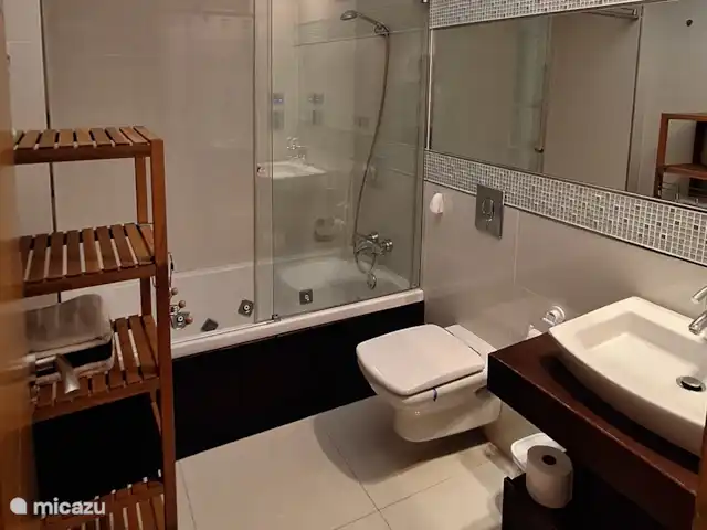 Location de Vacances Espagne, Costa Blanca, Guardamar del Segura, appartement - Appartement abordable Marjal Beach Salle de bain 2 (à côté de la chambre 2)