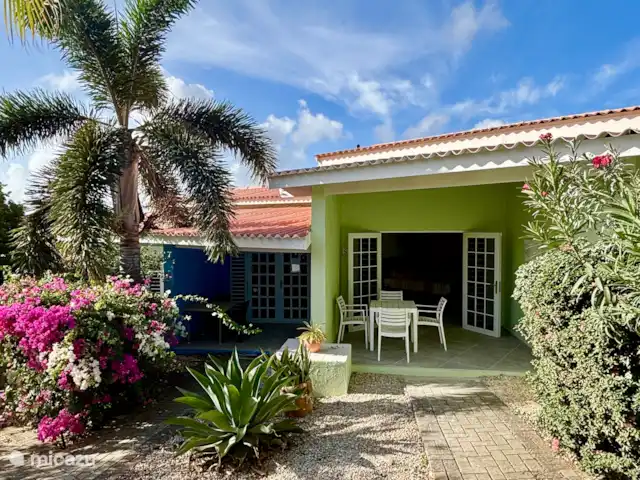 Boutique Studio Brisa - Seru Coral | Curaçao, Curaçao-Centre, Partisan du corail - studio Façade du studio avec terrasse