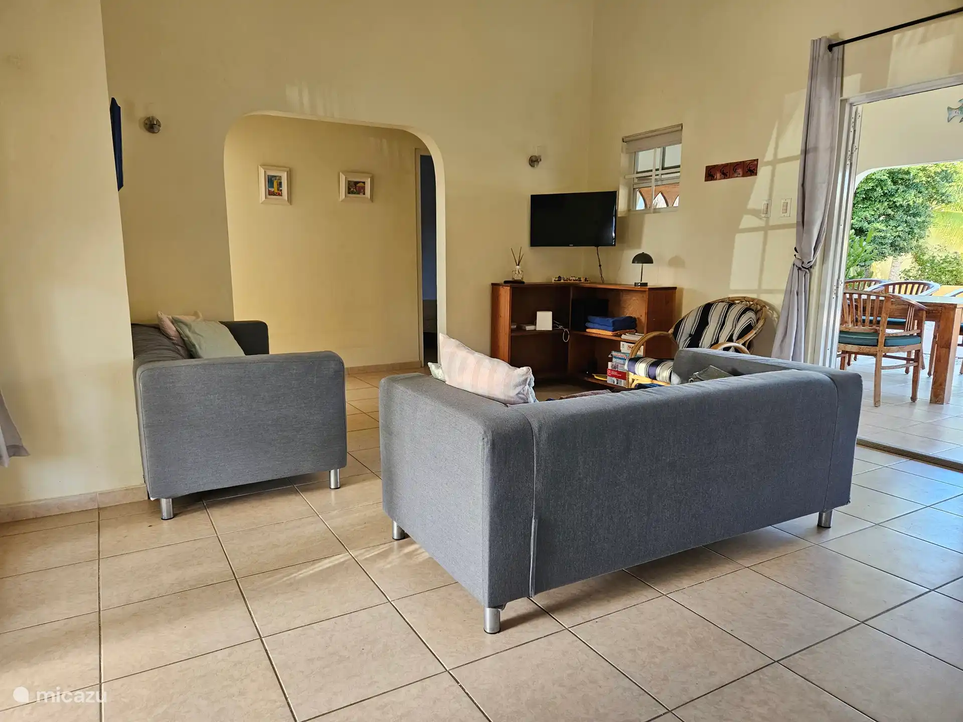 Woonkamer met TV