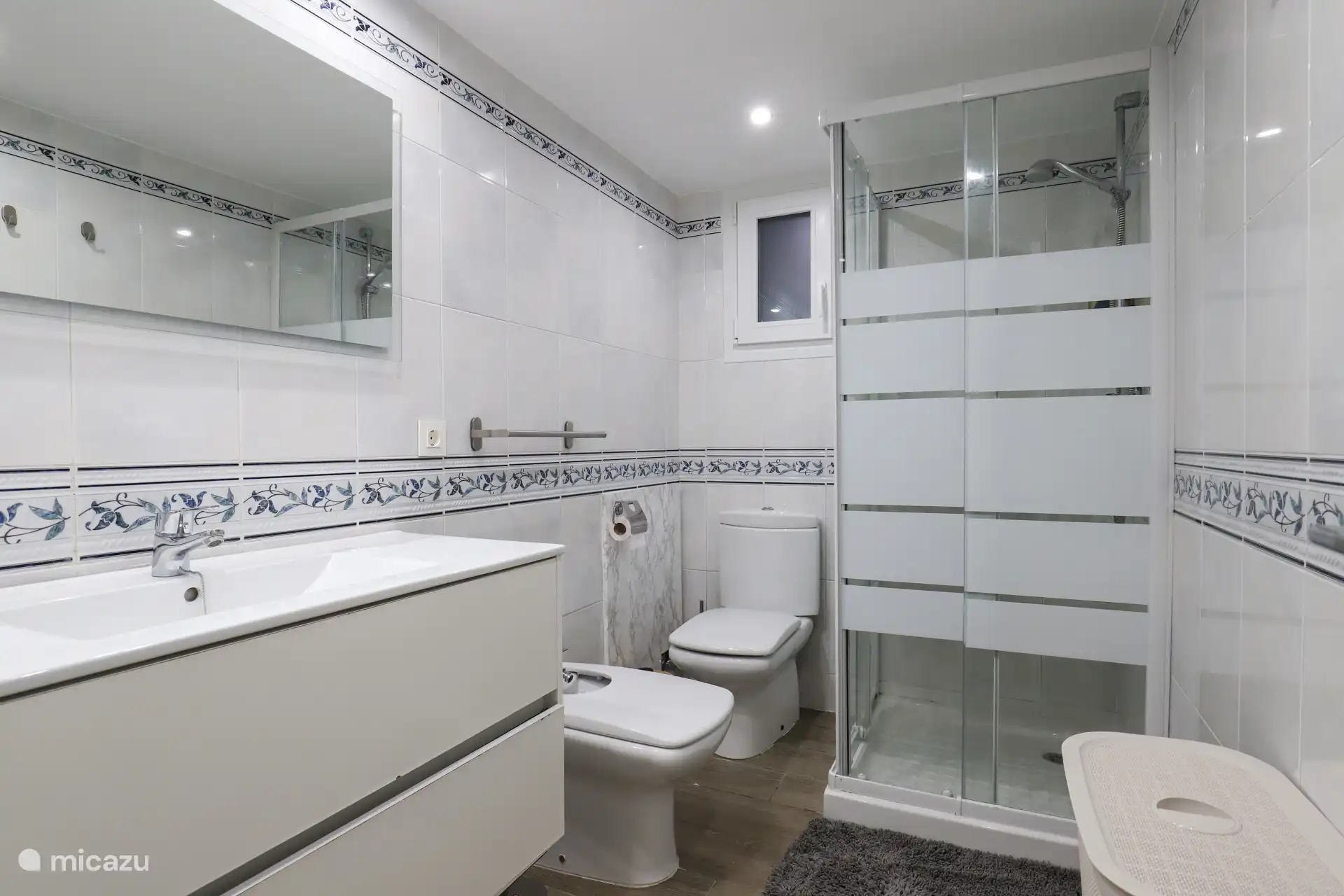 Bathroom 2, shower, toilet, bidet, sink