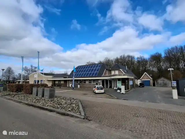 Randonnée, Pays-Bas, Groningue, Kropswolde, chalet Chalet de luxe Savâcejo dans les dunes
