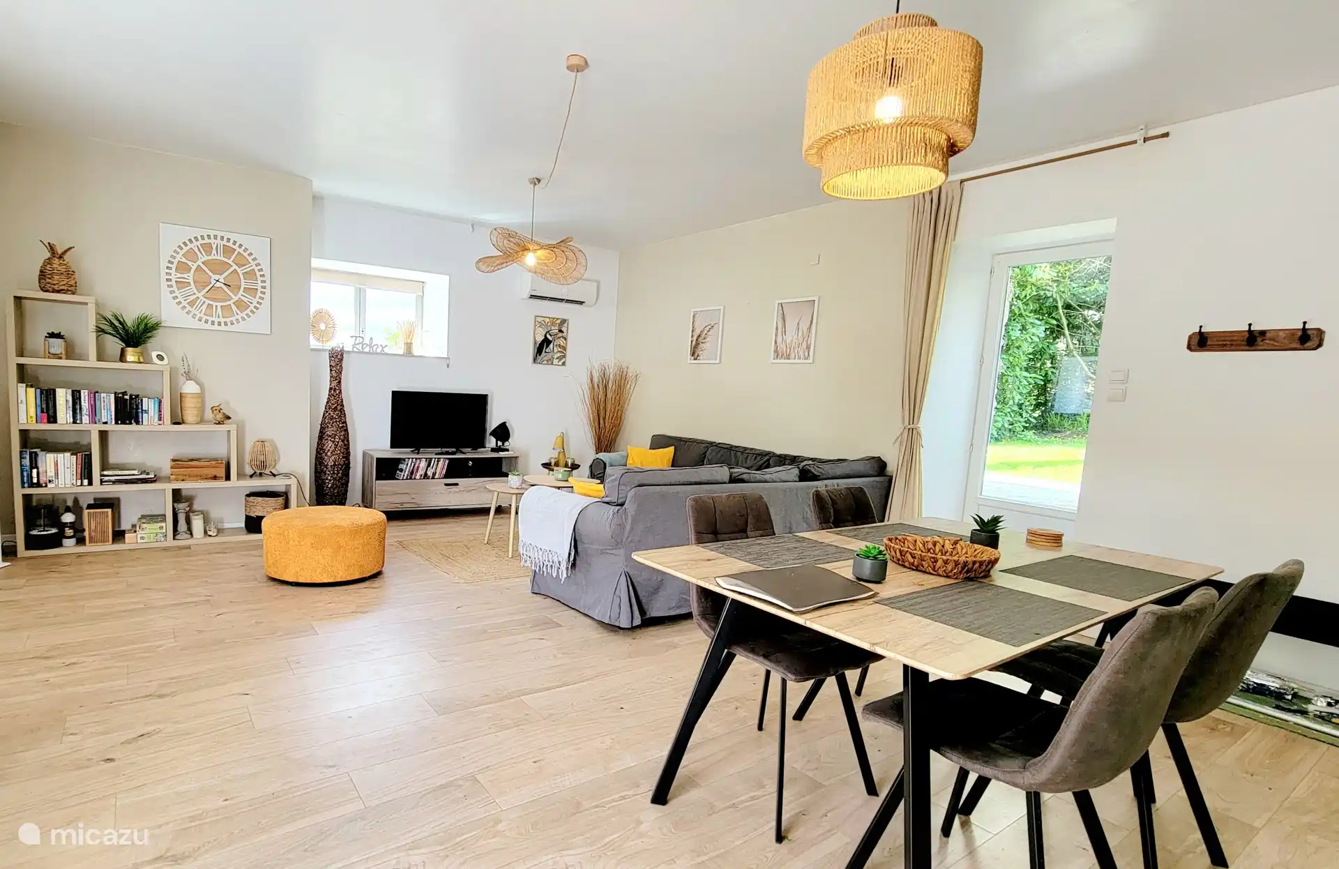 living and dining room