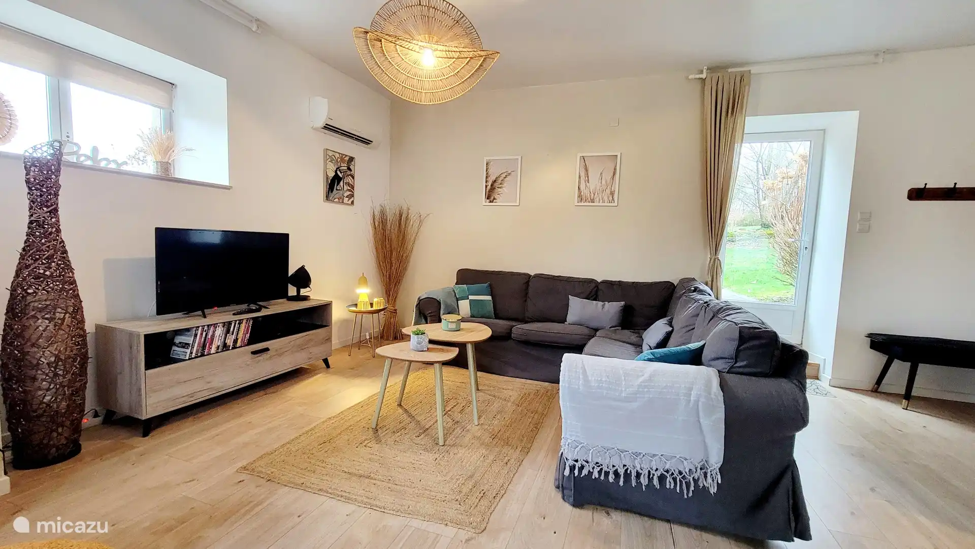 Woonkamer met hoekbank 