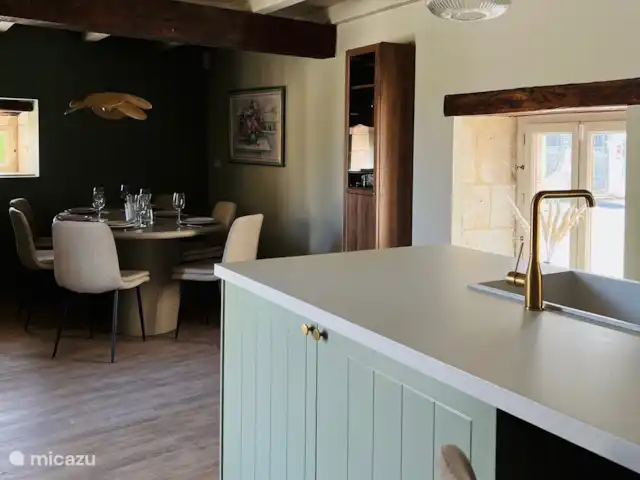 Maison Toile Moss | France, Dordogne, Cherval - maison de vacances Cuisine et table à manger