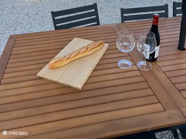 Maison Toile Moss | France, Dordogne, Cherval - maison de vacances Profitez du soleil couchant avec une collation et une boisson