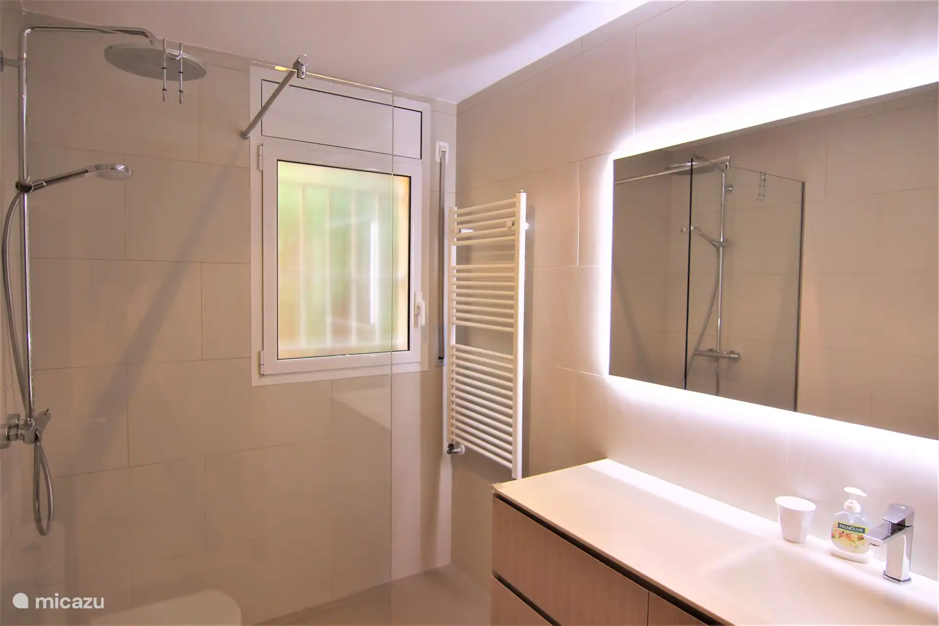 Bathroom 1 Villa Carmen Begur