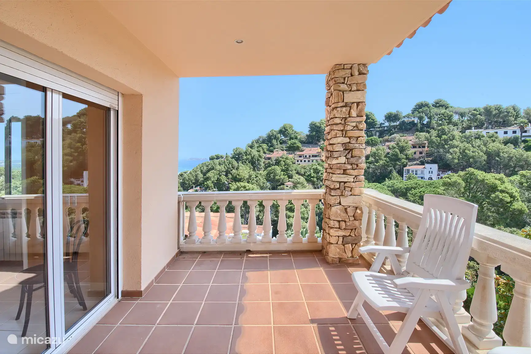 Upper terrace Villa Carmen