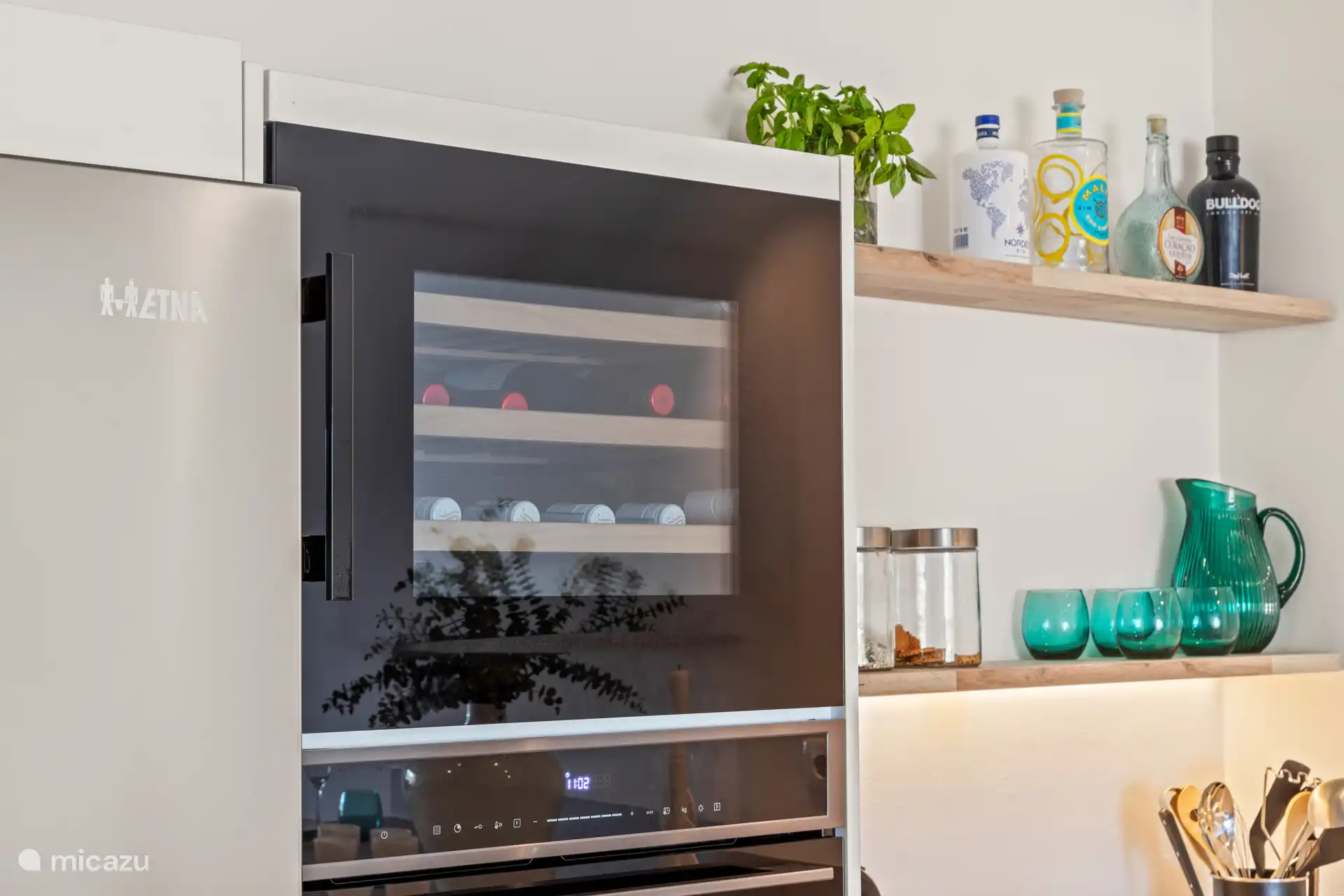 Luxuriöser Weinklimaschrank verfügbar.