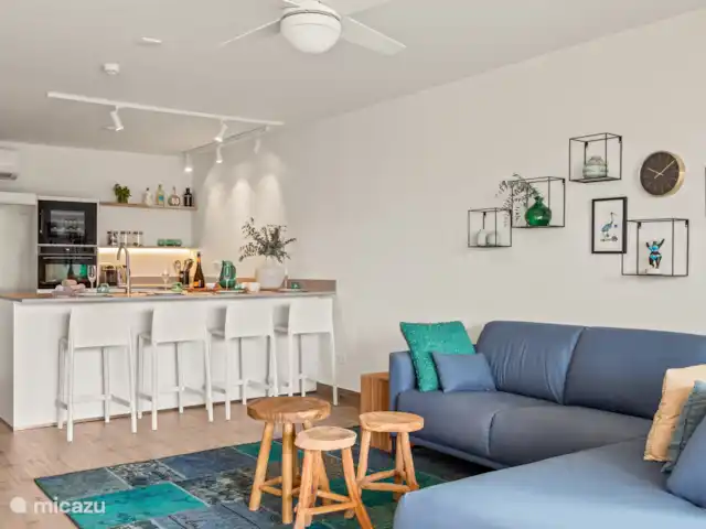 Location de Vacances Curaçao, Curaçao-Centre, Sint Michiel, appartement - Blue Bay / Appartement Triple Tree  Salle à manger pour 4 personnes au bar