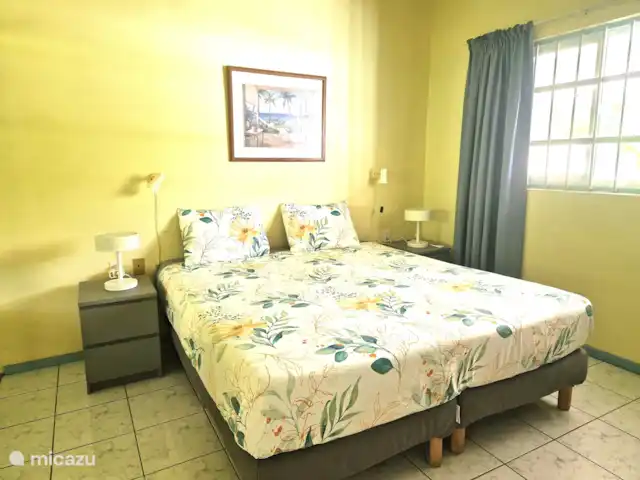 Seru Coral Resort Appartement 188 huren in Curaçao, Curacao-Midden, Koraal Partier - appartement slaapkamer met box spring bed 180x200