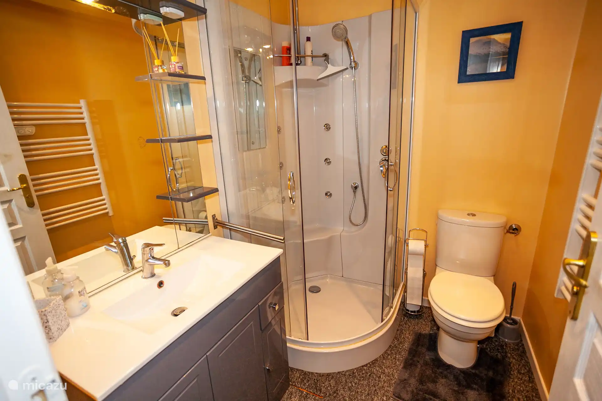 Gästetoilette im Obergeschoss