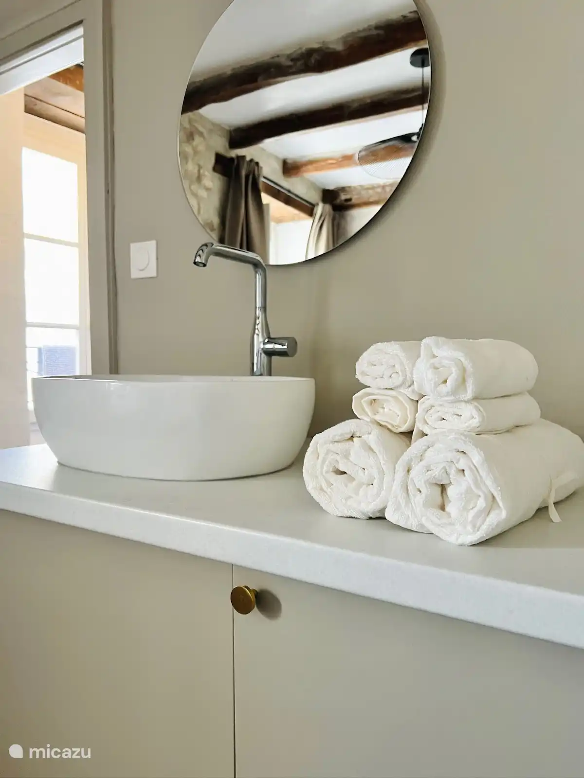 Privates Waschbecken im (Kinder-)Zimmer